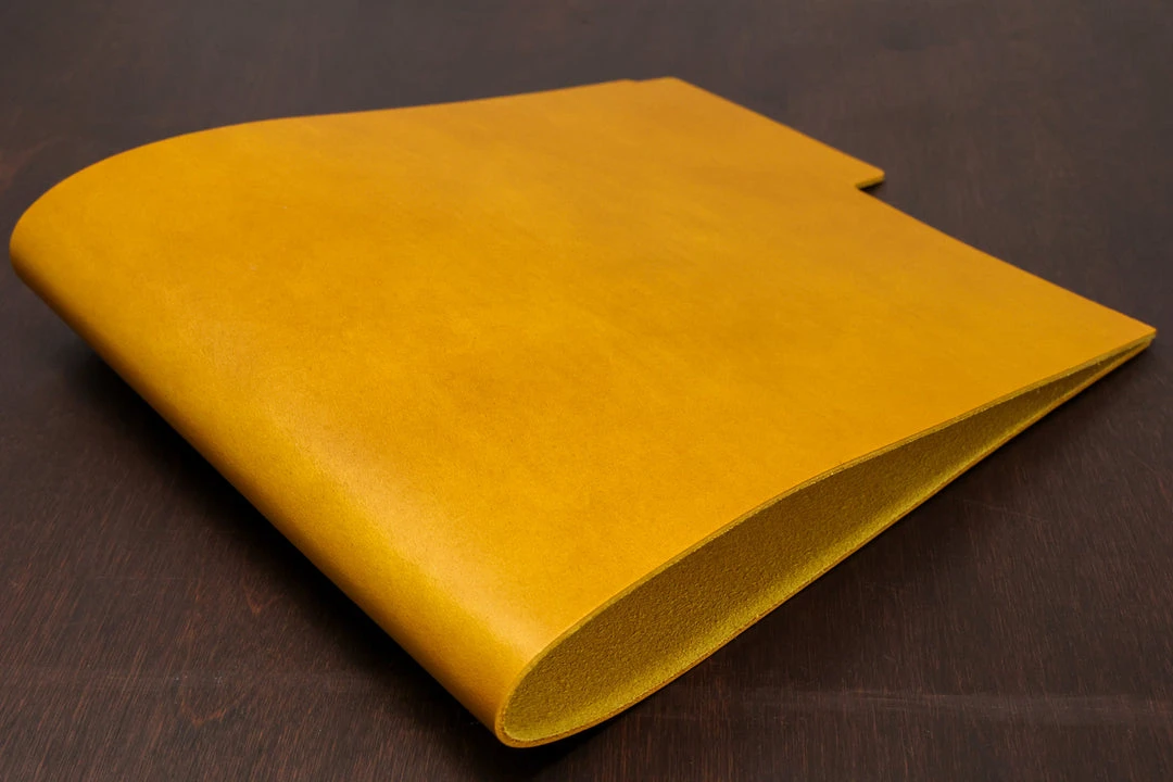 MPG Apollo, Yellow Leather 2 MPG Apollo, Yellow Leather